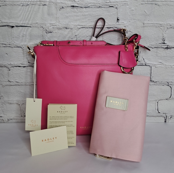 'RADLEY LONDON' 'SCOTTIE' LEATHER TOP ZIP CROSSBODY BAG CONCEAL KEY FOB - Picture 2 of 16